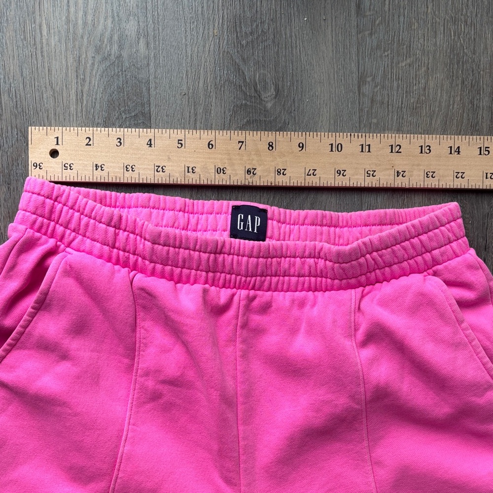 GAP Pink Crewneck Sweatshirt & Jogger Set Size Medium - Picture 6 of 9